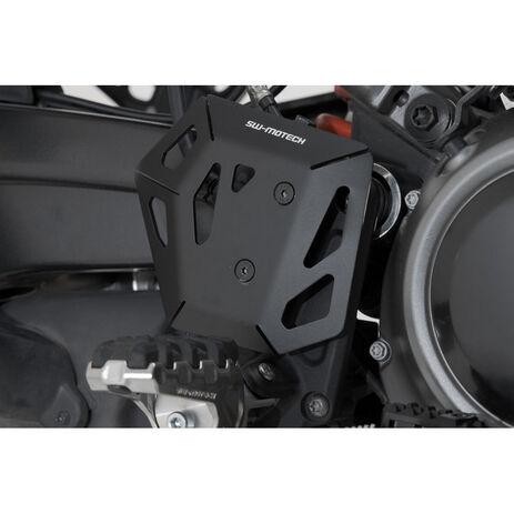 _Protection de Maître-cylindre Arrière SW-Motech Harley Davidson Pan America 21-.. | BPS.18.911.10000B | Greenland MX_
